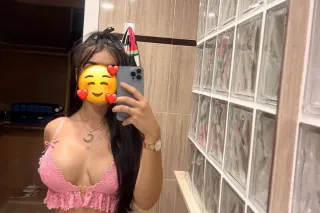 SEXY GIRL 💞Wet pussy for you 💞... - Image 2