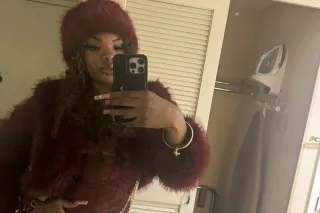 Available - 25 - Image 2