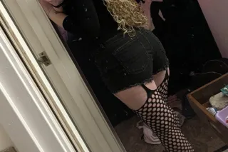 Thick Azz Snowbunny from Florida - Image 10