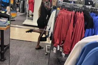 sexy lightskim princess lookin... - Image 1