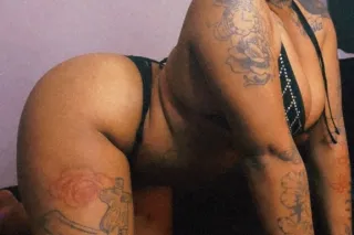 YOUNG SEXY PHAT ASS LIGHTSKIN ... - Image 4