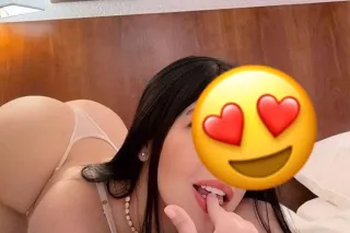 Linda latina lista para hacert... - Image 4