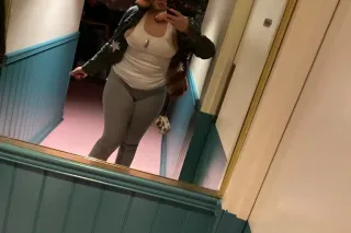 Your favorite thick bunny next door! ❤ - Image 5