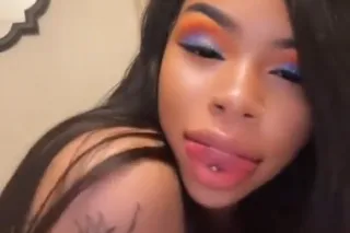 #1CHOICE HOLA PAPI CARDATES ON... - Image 4