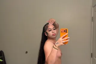 Cum play daddy suck these titts - Image 5