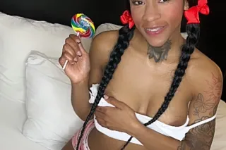 STOP SCROLLING♥ Young Hot & Te... - Image 1