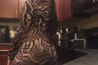 💦juicy💦👉tight👈 & just right👍 ✅... - Image 2