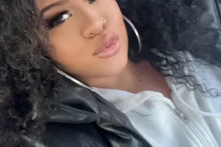 Payton Cartier 🧿 Visiting WALD... - Image 3