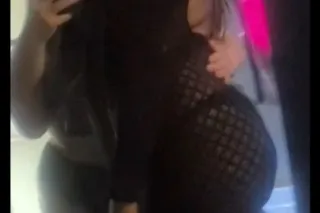 2 girl special short time only so wet XXX FREAK Ready now 😜 - Image 9