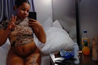 👋CUM 👀 Sum 🫠Irresistible 💦CHEE... - Image 1