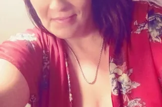 Hot and Horny Milf!!❤🧡💛 - Image 10