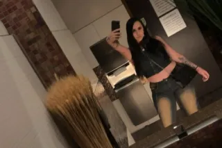 Ms. KelliJaeee! Available For ... - Image 3