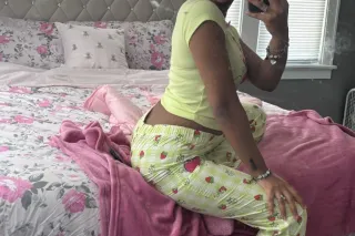 Guranteed Satisfaction 🫦 - 23 - Image 4