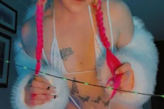 😍Pretty little playmate 💋More ... - Image 3