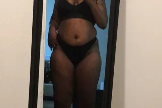 Super thick🍑 huge tits 😜with t... - Image 2