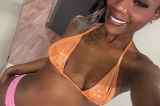 SLIM THICK EBONY BABE AVAILABLE ALL NIGHT - Image 4