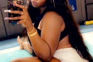 NEW IN TOWN BIG BOOTY BROWNSKIN STACKED FREAK - Image 5