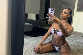 SWEET AND SEDUCTIVE BADDIE 🍒 *... - Image 2