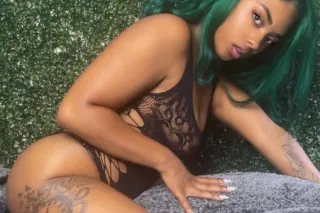 Miss bunny here to for 1week -... - Image 3