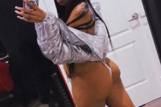 🤪Slutty Barbie💦 Wet Deep Throa... - Image 1