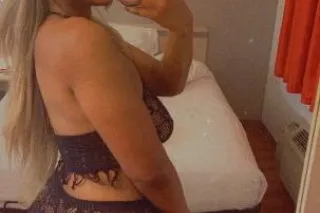 CHYNA W/ THE GOLDEN 🍯✨🤩 NEW IN TOWN ❗DON'T MISS OUT 😘 - Image 5