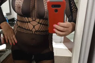 Tall Busty Blonde Valerie - Image 10