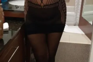 Tall Busty Blonde Valerie - Image 12