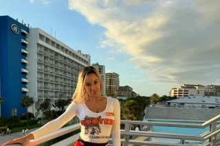 hot blonde big tits incall - Image 6