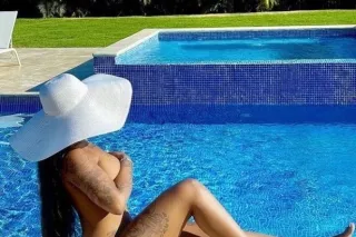 Treat Yourself 🦋 Life Size Bar... - Image 4