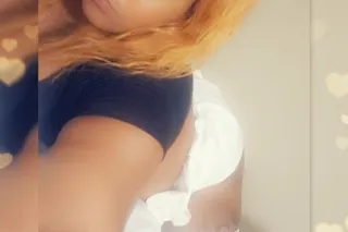 IS UR DICK IN GOOD HANDS HEAD ... - Image 4