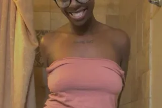 Beautiful Babe seeks Generous ... - Image 2