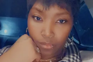 MATURE , MILFS , AVAILABLE NOW... - Image 4