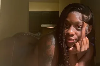 NEW IN TOWN 💦Your Favvorite Piece Of Chocolate💕💚 - Image 7