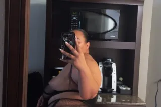 🥵✨JADE YOUR CURVY GREEN EYED G... - Image 3