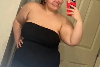 BBW GOTH LATINA LOOKING FOR YO... - Image 2