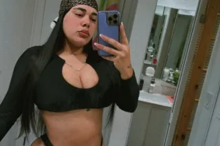 🤩hi Babes am New Latin girl Ar... - Image 4