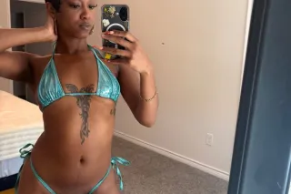 Wet Wednesday💦🫦 - Image 7