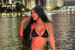 Sexy girl 😍😍 Available 24'7 ❤️... - Image 4