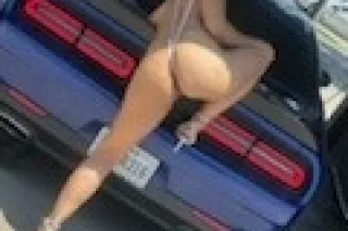 sexy ass slut - 25 - Image 4