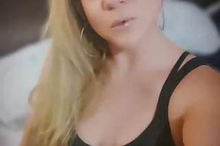 ❄Older 👉Wiser 💯 Blonde❄Bunny❄O... - Image 4