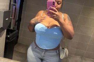 ❤🍑BIG BOOTY ❤ latin goddess💕 N... - Image 2