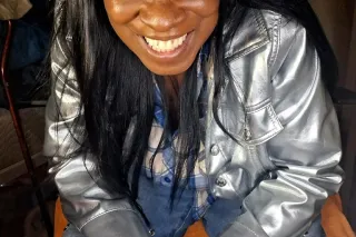 Don't be scared. I only bite i... - Image 2