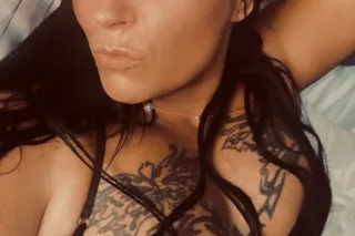 Petite Brunette. Private Luxur... - Image 2