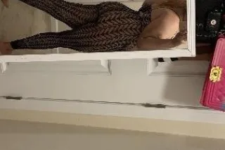 new to town European goddess cum have some fun - Image 3