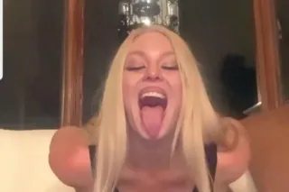 LOOKIN FOR SUM FUN - 30 - Image 1