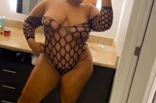 Come enjoy Ms Honey While Im In Town For A LITTLE WHILE - Image 8