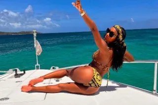 AVAILABLE NOW -- Your Wish Is My Command! San Diego - Hosting Incall Outcall - 𝘽𝙪𝙨𝙩𝙮, Petite, Brunette. - Image 7