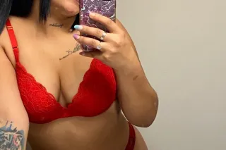 Latina sper rica , jugosa - Image 2