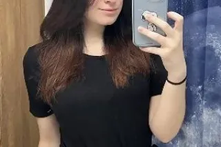 Horny Queen Available For Hook... - Image 4