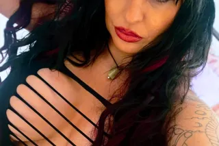 Titties Ass Clean Sexy MILF Guarentee you will be satisfied and if your not you did sometbing wrong AVAILABLE After 7:30pm Saturday INCALL - Image 6